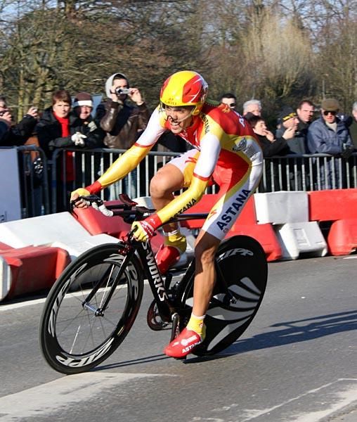 Astana captain Alberto Contador set up his week with fourth in the prologue.