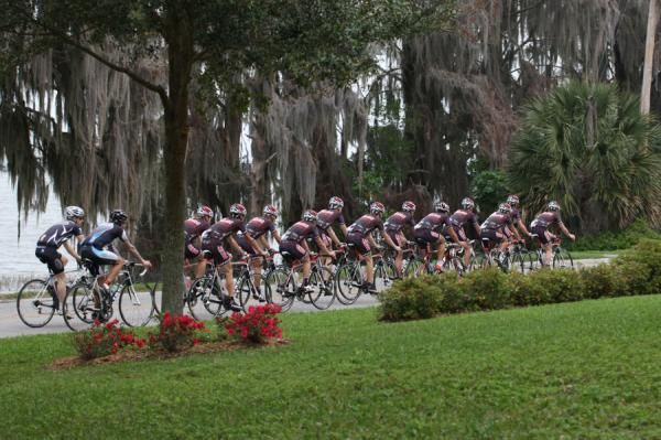 No golf or retirees in this bunch... Kenda p/b Geargrinder trains in Florida.