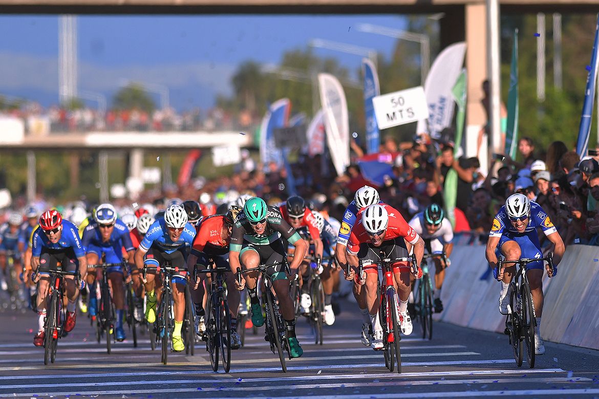 Giacomo Nizzolo (Trek-Segafredo) sprinting to the final stage victory
