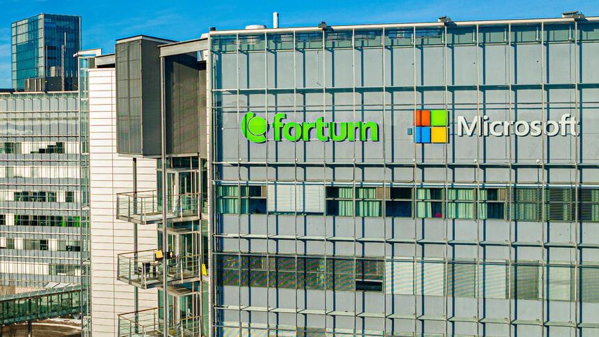 Microsoft and Fortum&amp;#039;s offices in Finland with their logos displayed