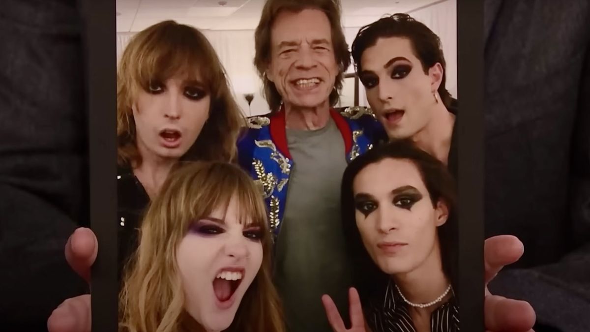 Maneskin with Mick Jagger