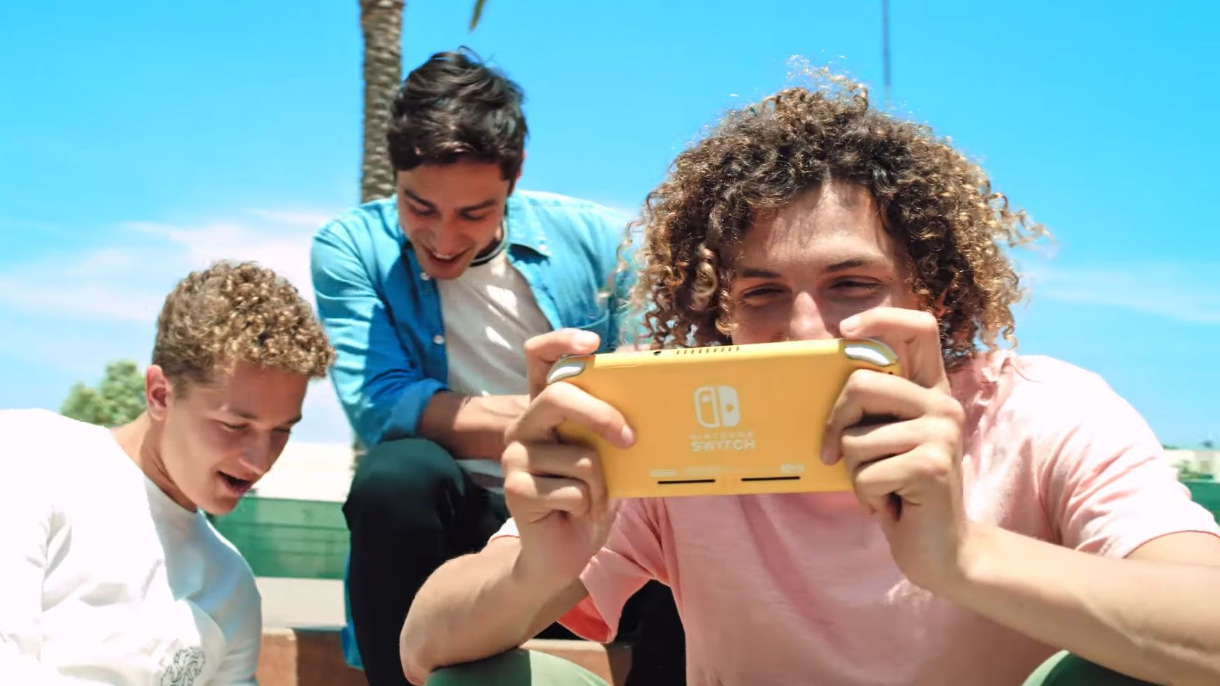 Nintendo Switch Lite confirmed to have smaller battery than original ...