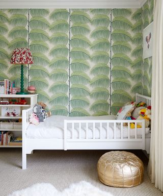 children's bedroom wallpaper with botanical theme