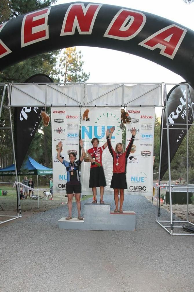 High Cascades 100 women's podium