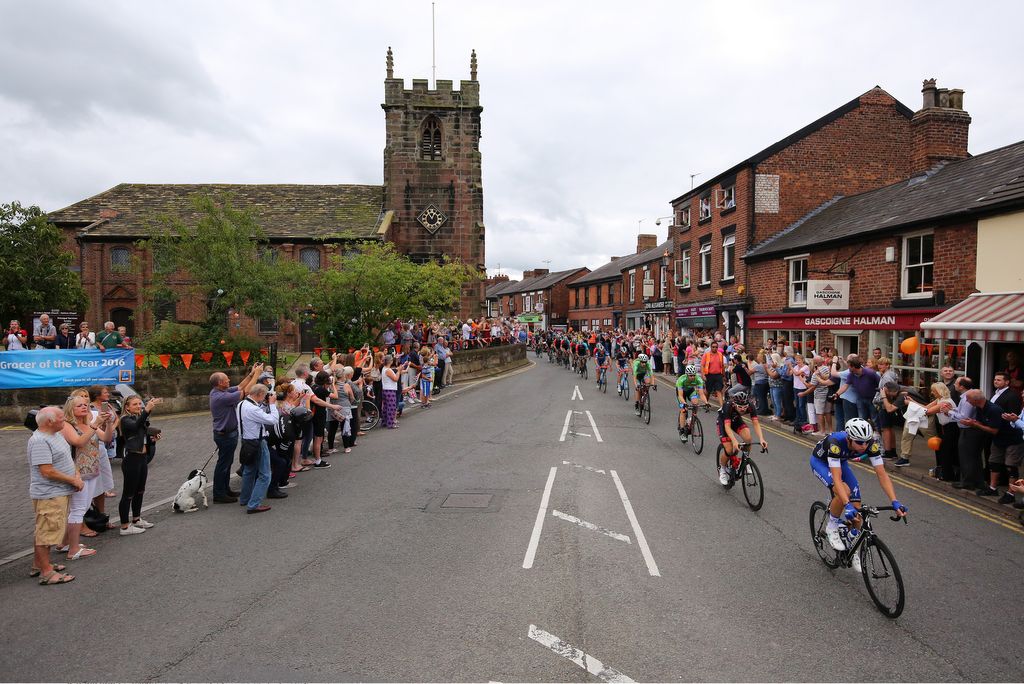 The fans came out to enjoy stage 3