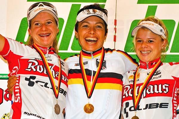 Elite women's podium.