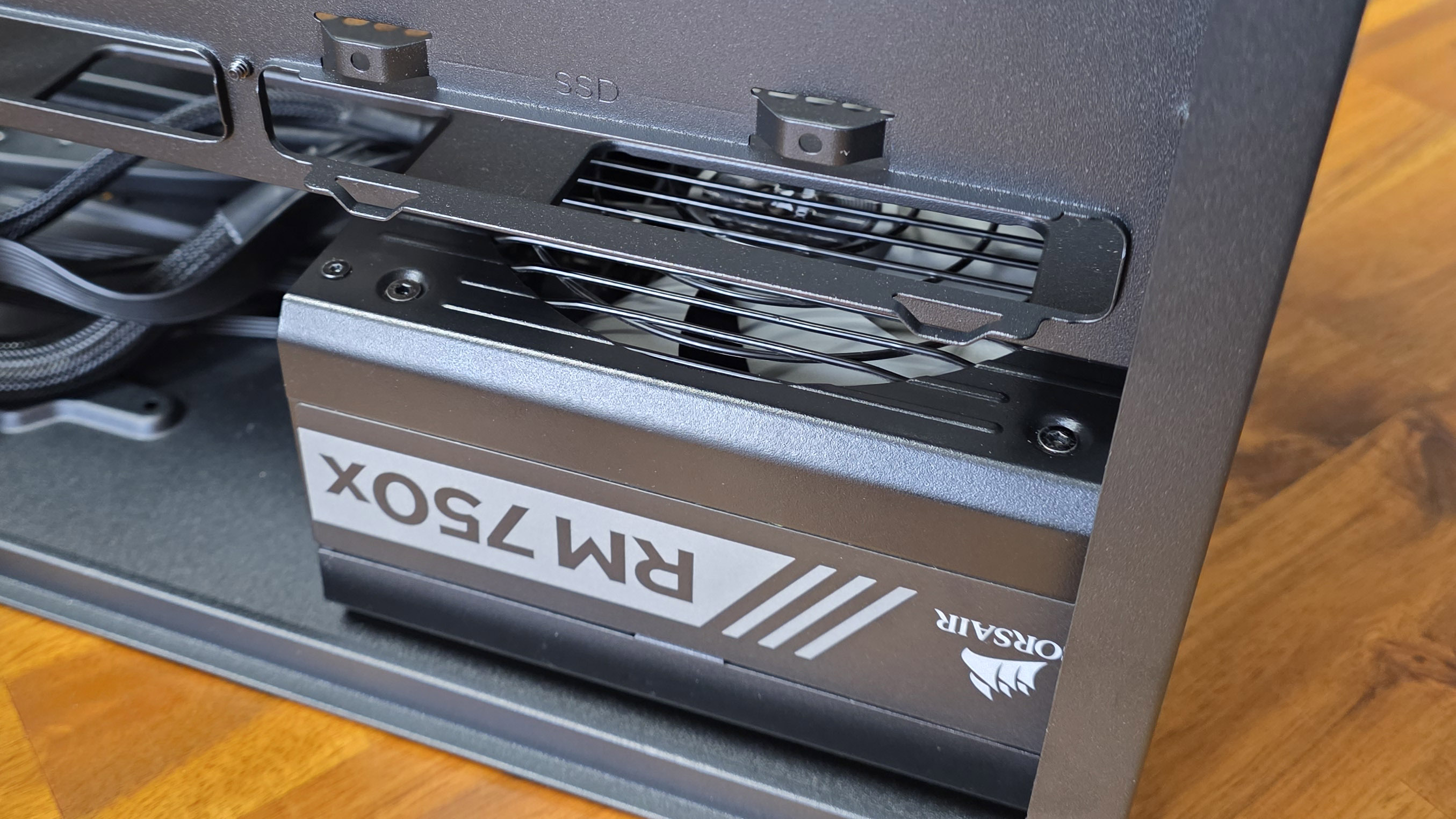 NZXT H3 Flow Upside Down PSU