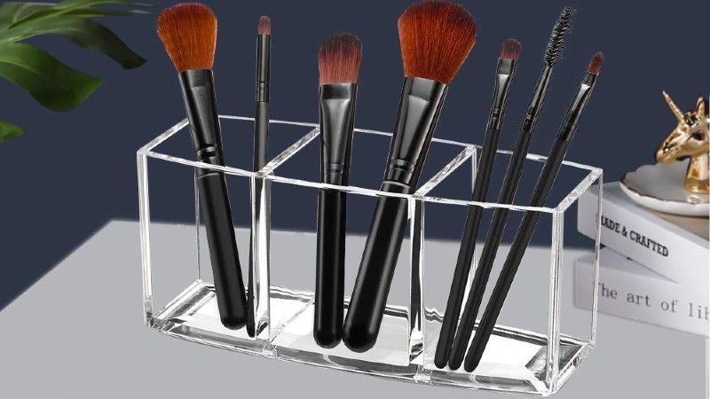 Best makeup brush holder