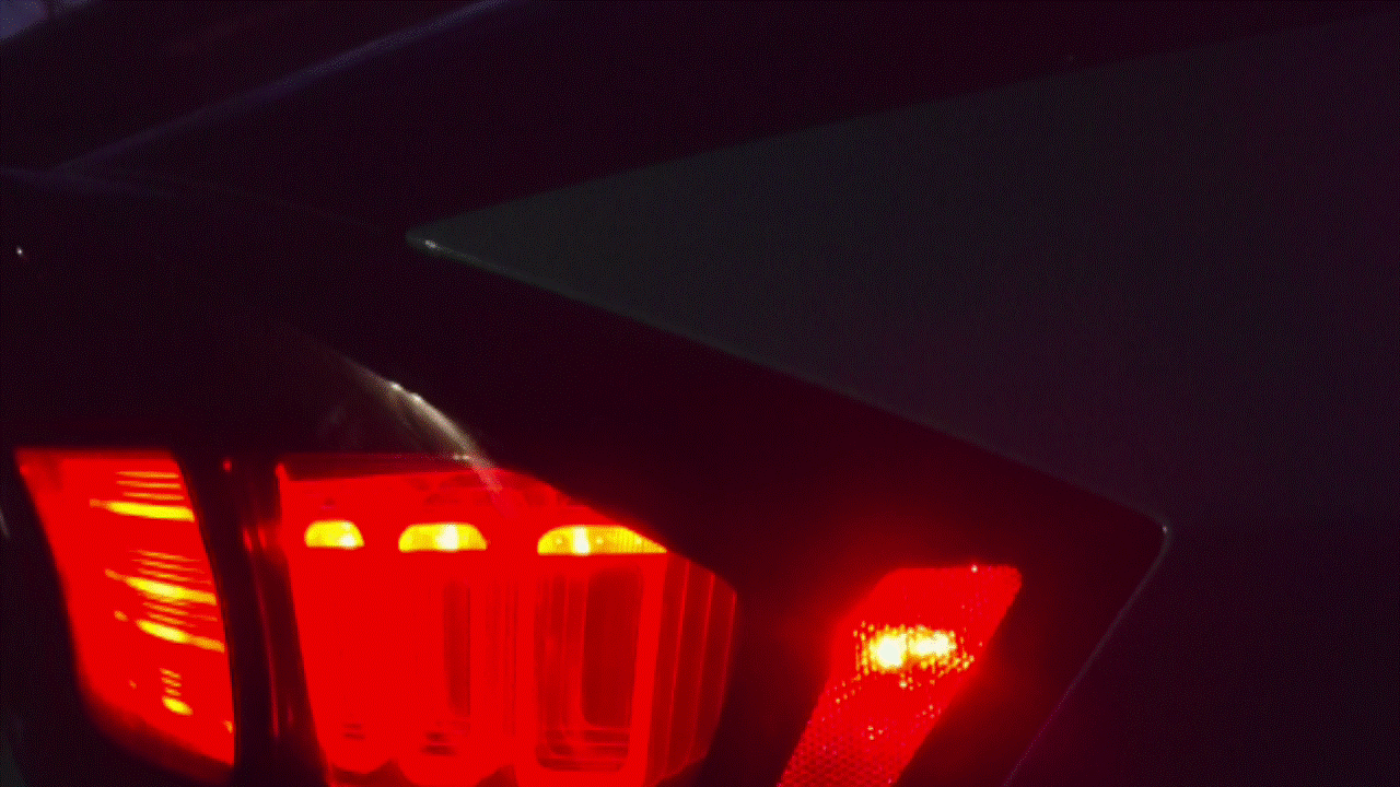 2026 Nissan Leaf lights.