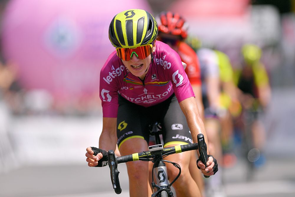 Annemiek van vleuten (Mitchelton-Scott) second on stage 2 of the Giro Rosa