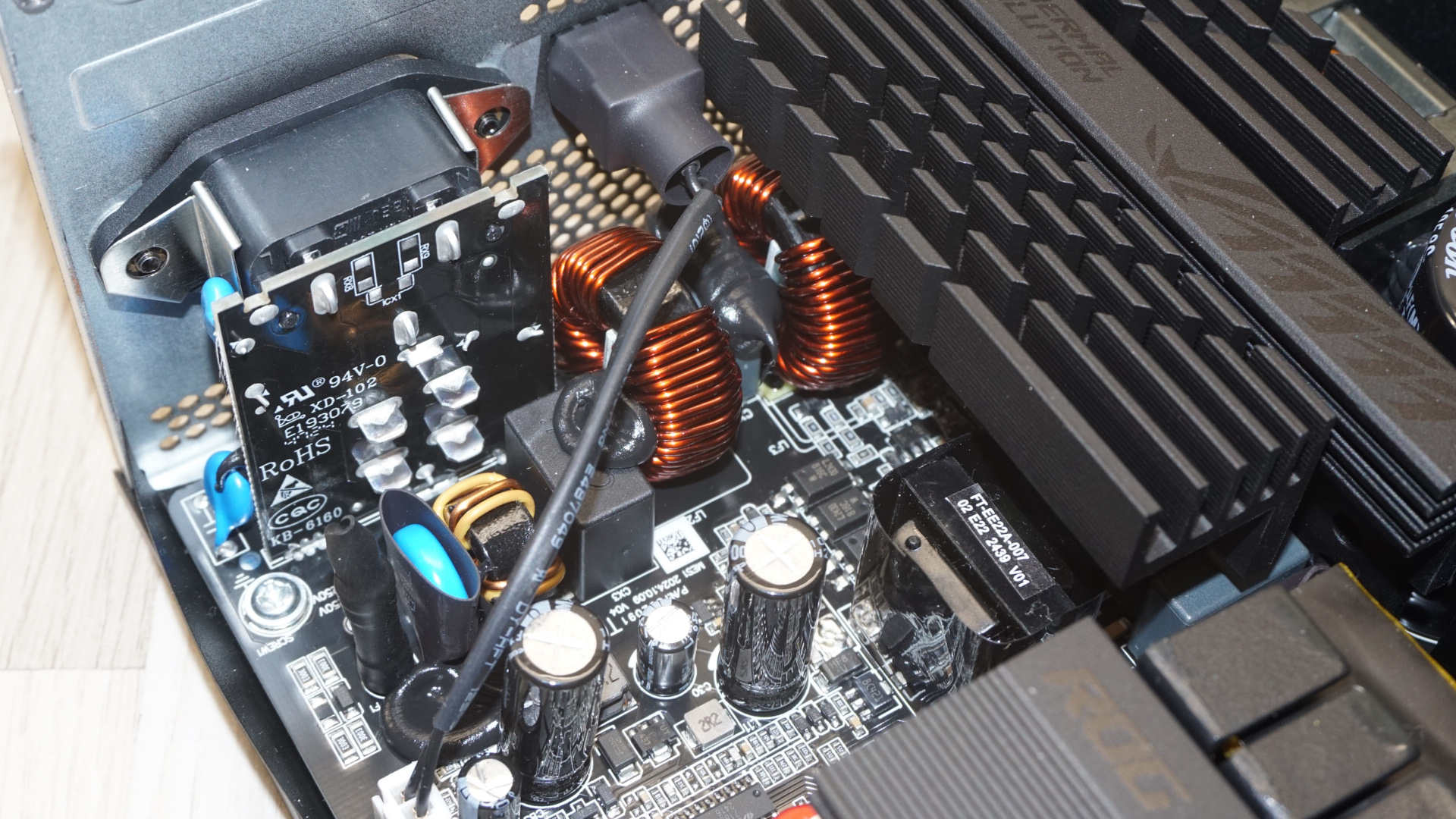 Asus ROG Strix 1000W Platinum PSU