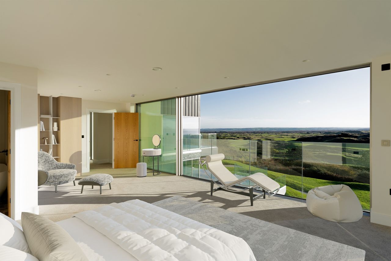 Ferndown, Devon