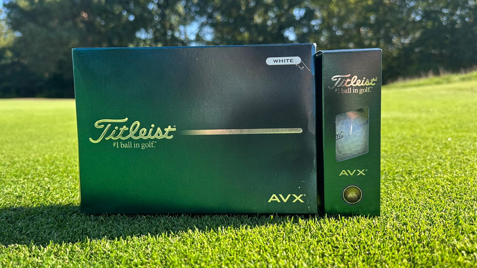 Titleist AVX 2026 golf ball