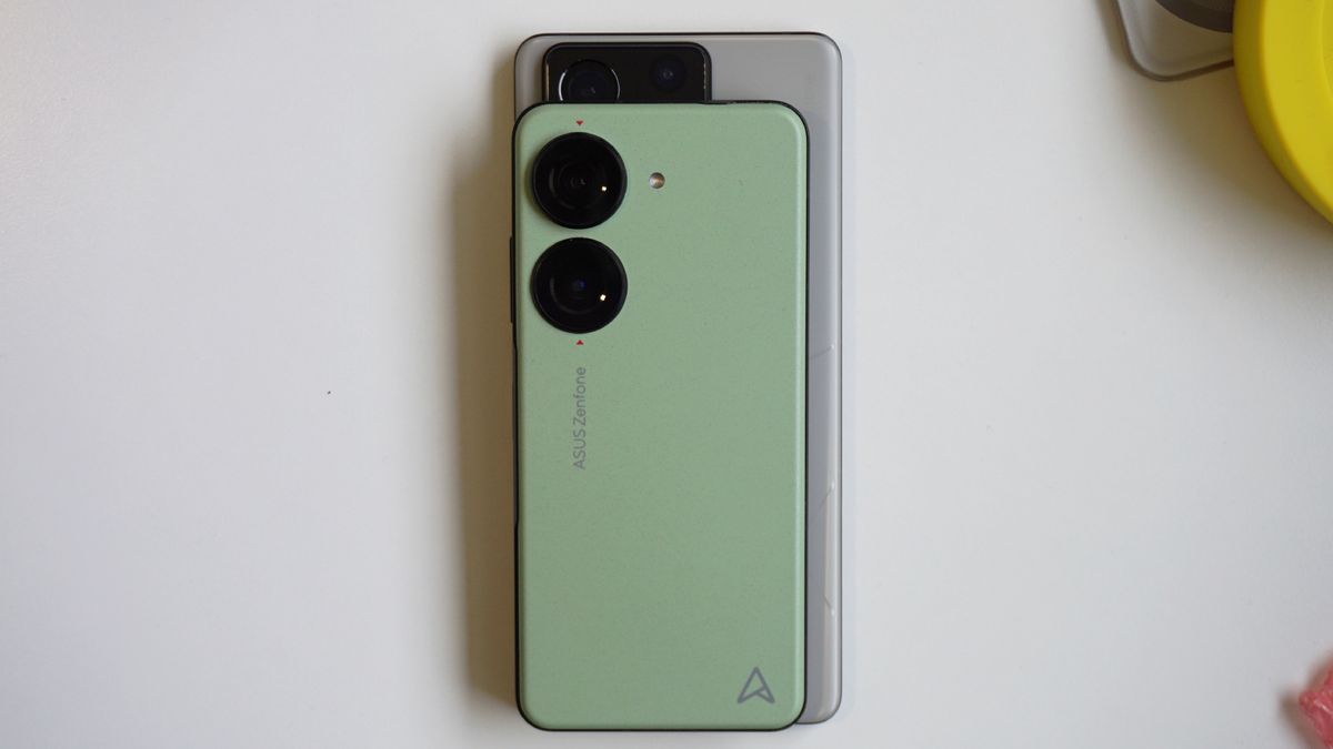 Asus Zenfone 11 Ultra review Asus Zenfone 10 on top