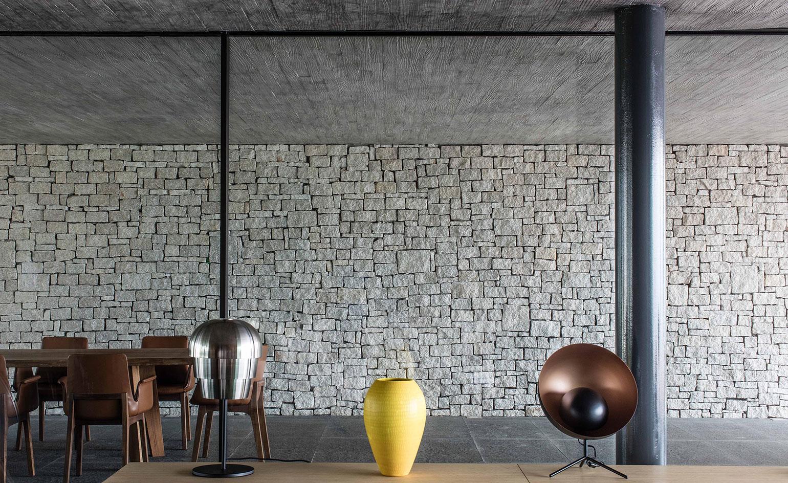 Large openings and open and sheltered outdoors areas of the villa
