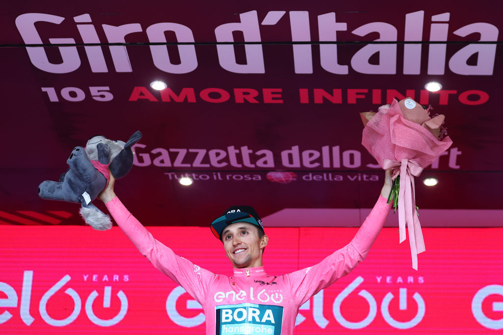 Italian Deputy Premier hopes for 2025 Giro d'Italia start in Ukraine