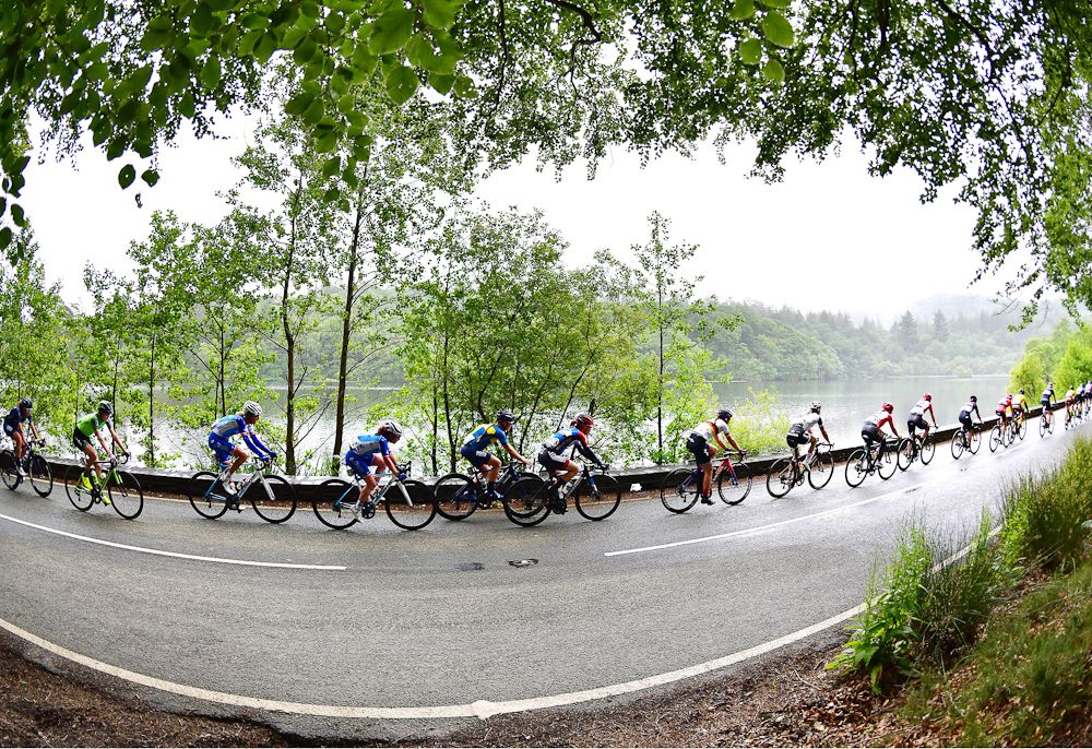 The peloton in action during the final stage at the OVO Energy Women's Tour