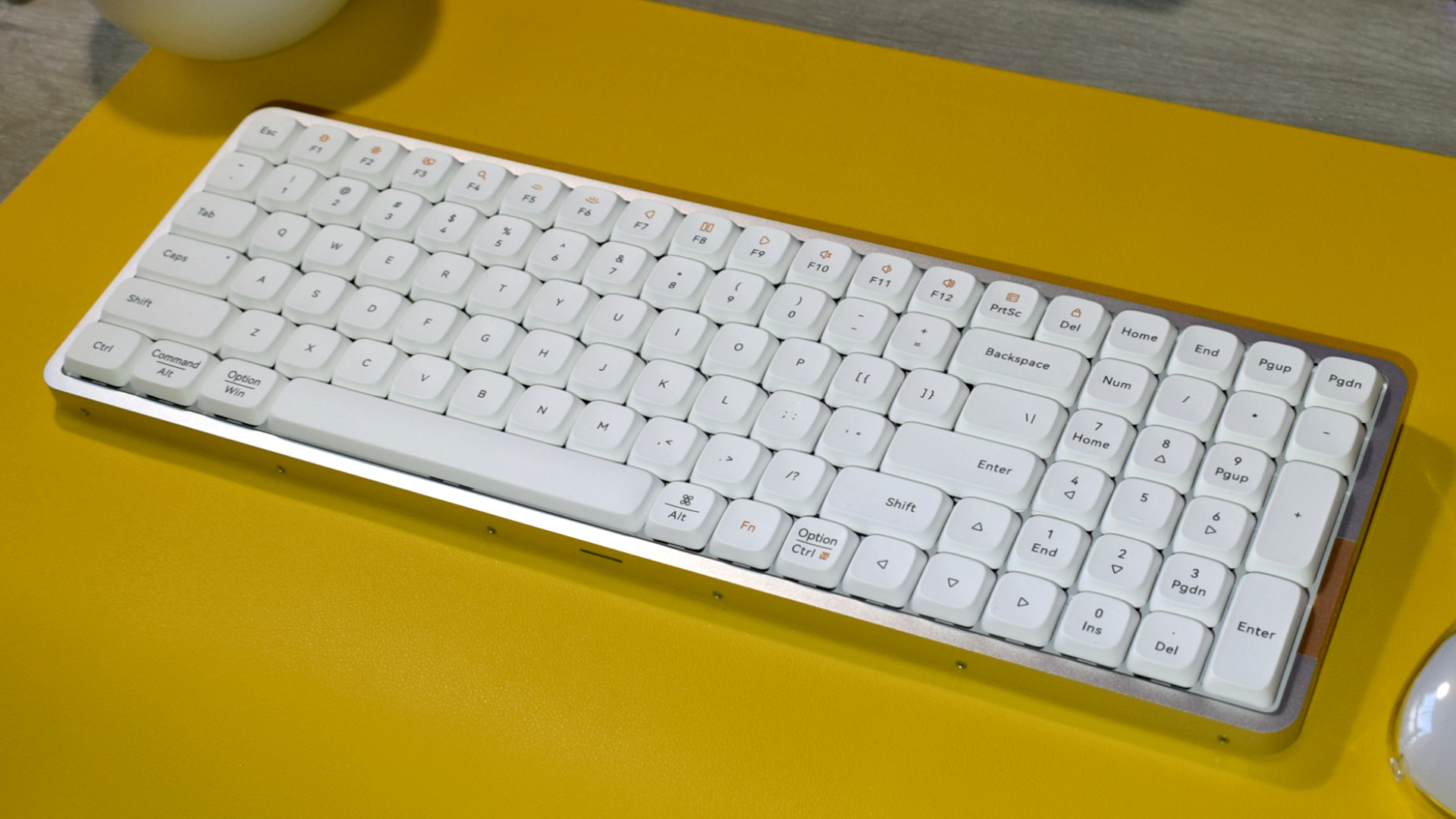Lofree Flow mechanical wireless keyboard photograph showing full keyboard at an angle