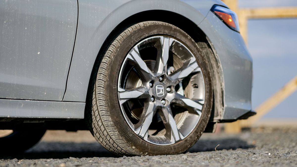 2025 Honda Civic Sport Touring Hybrid test drive review.