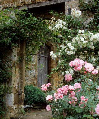 broughton castle