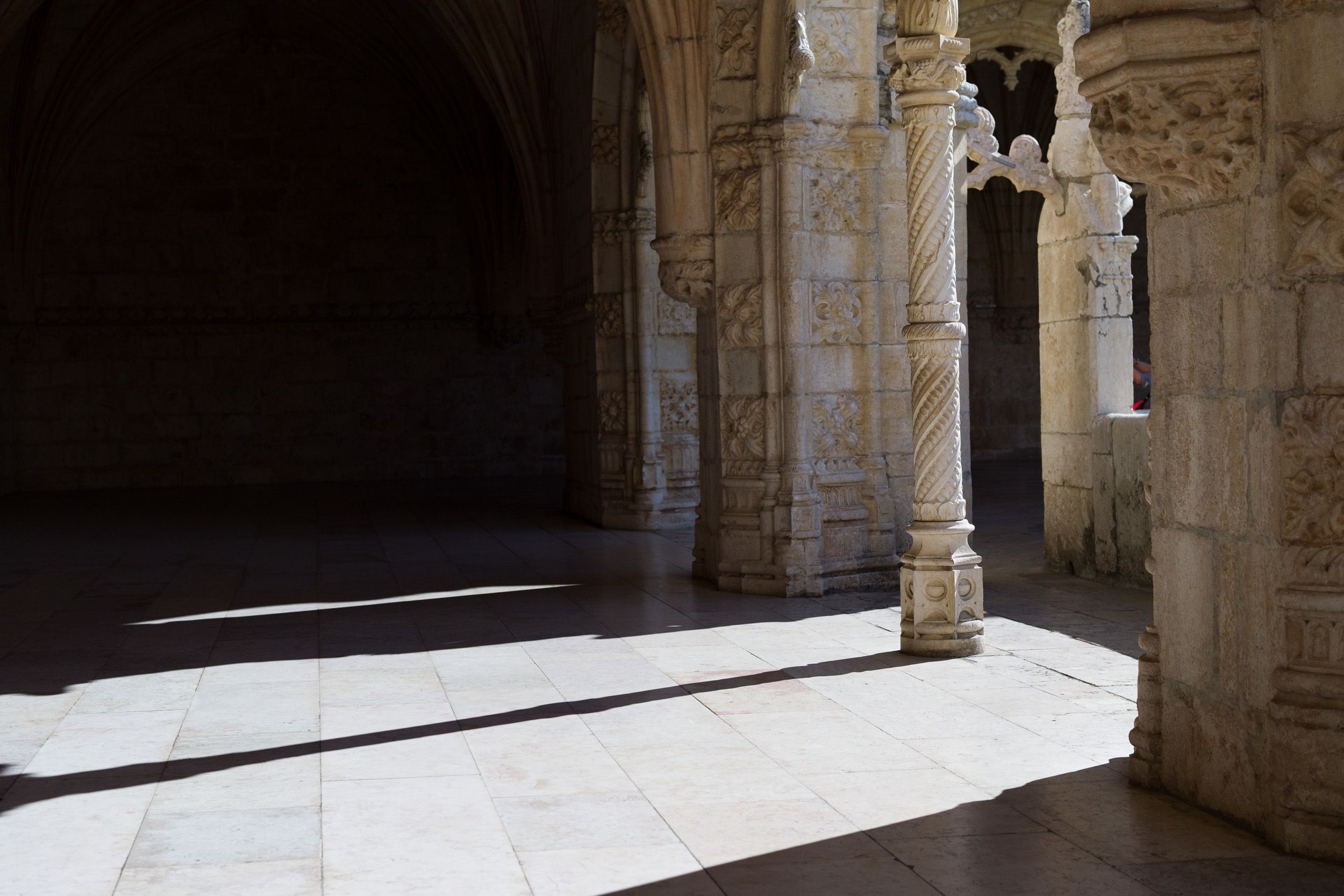 Sigma FP2 sample gallery: the ornate detailing of an ancient building in Lisbon, Portugal