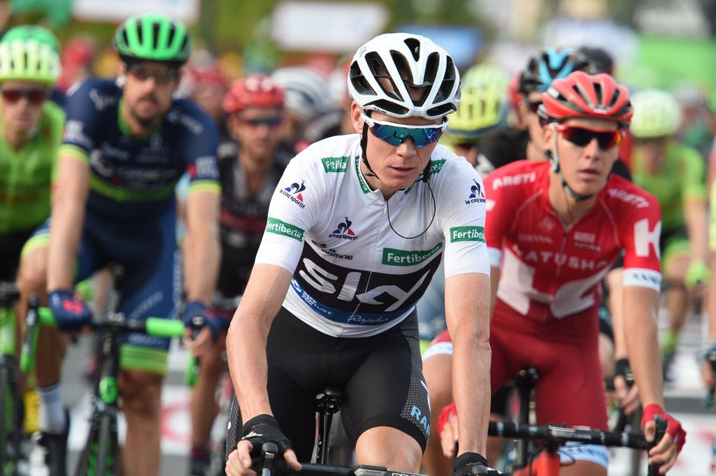 Chris Froome in the combination jersey on load from Nairo Quintana
