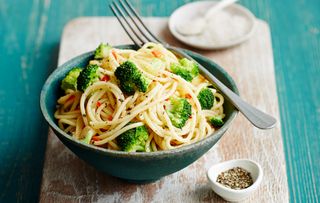 Broccoli-and-salmon-pasta