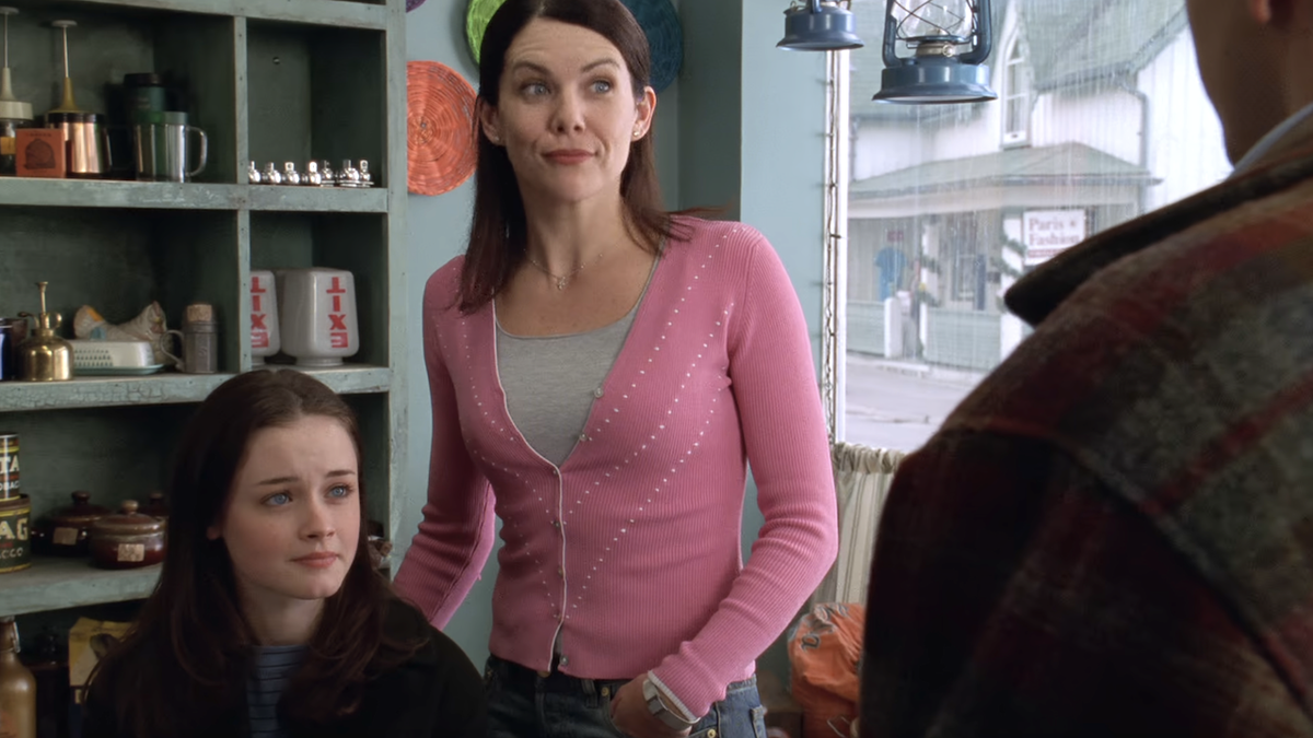 alexis bledel and lauren graham on gilmore girls