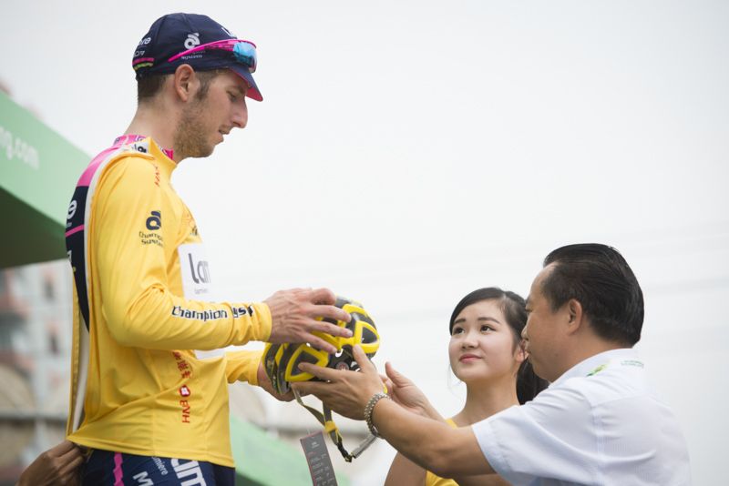 Yellow is now the colour for Modolo, the new race leader