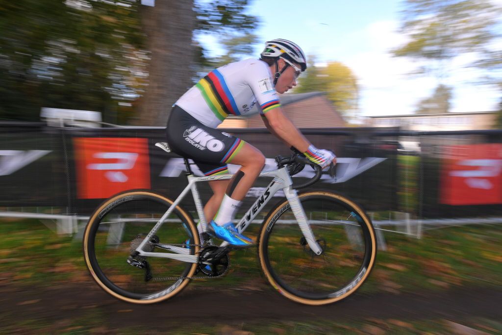 elite women's Telenet Superprestige Gavere 2019