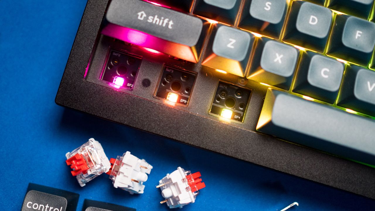 South-facing LEDs on Keychron Q1 Pro