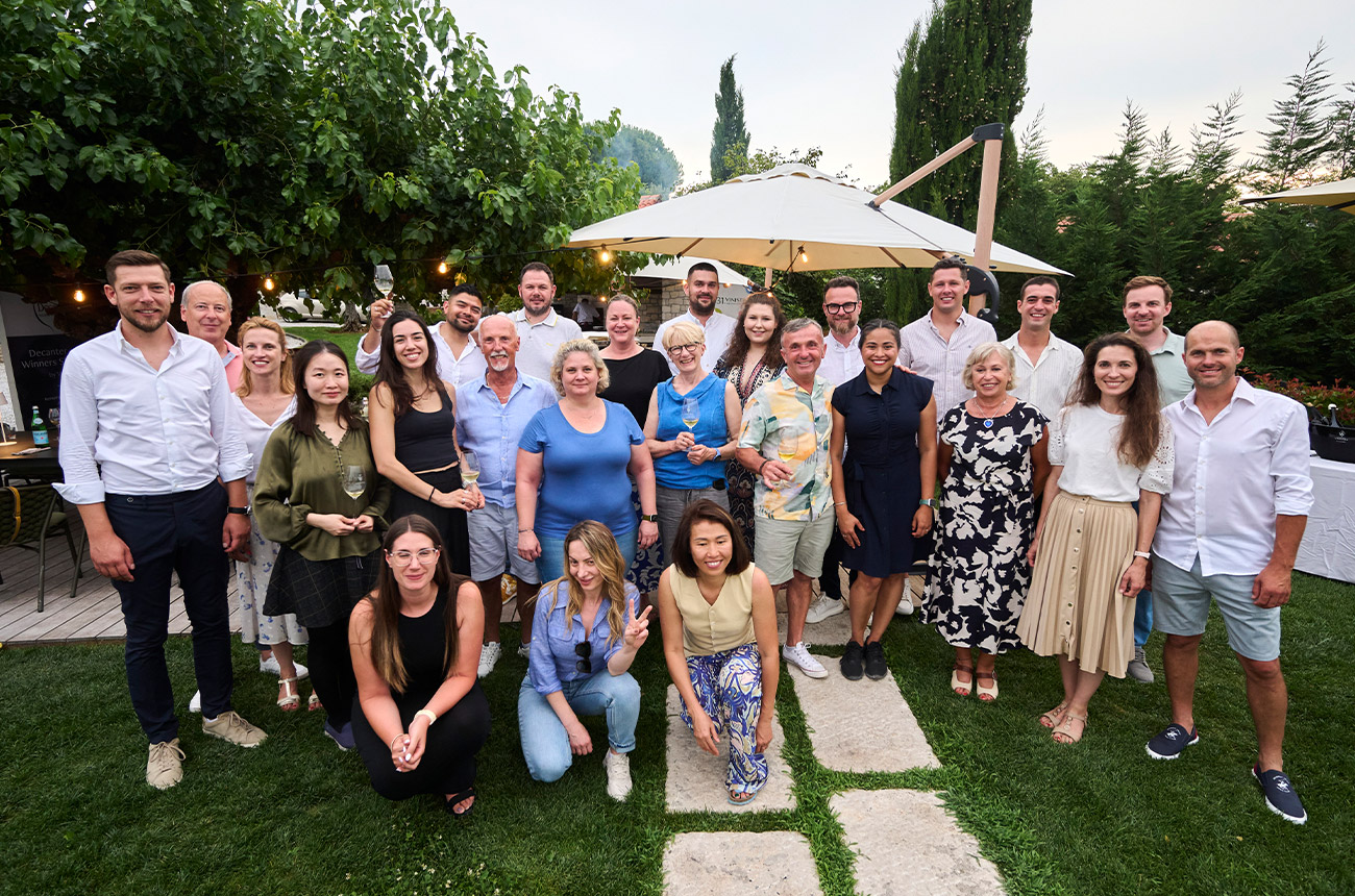 Wine experts visiting Vi&amp;#382;inada winemakers