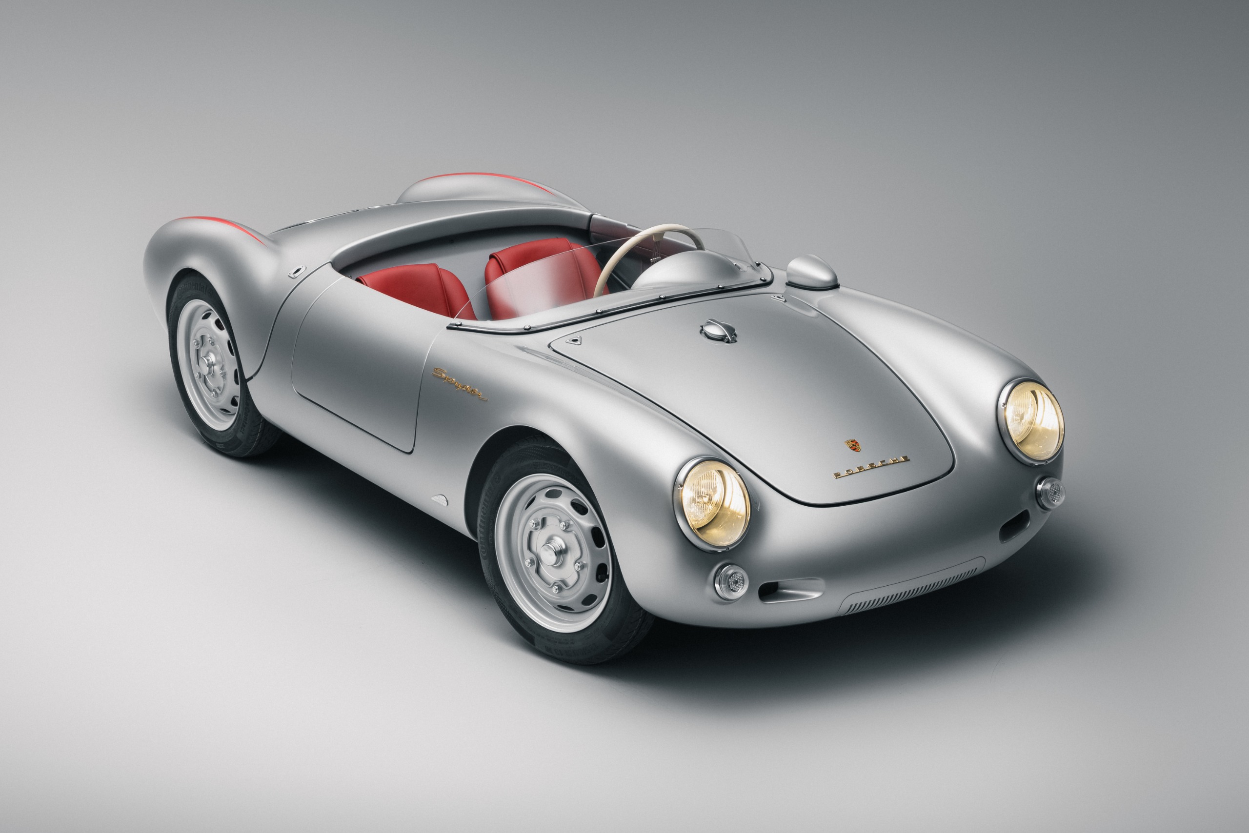 Hedley Studios x Porsche 550 J