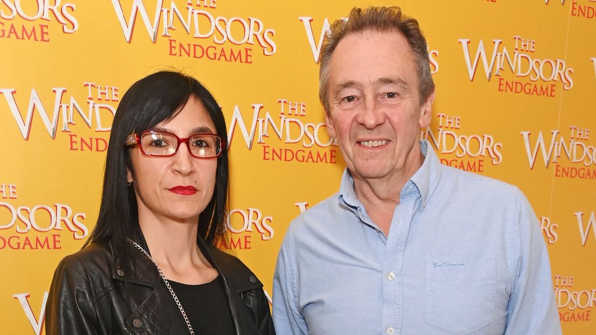 « Vivez-vous vraiment séparément ? » Le Dr Mine et Paul Whitehouse révèlent le secret controversé de leur heureux mariage