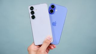 Galaxy S25 vs iPhone 16.