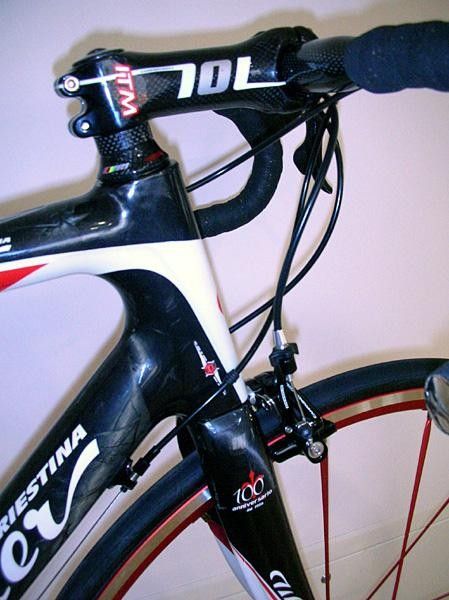 The Cento's squared off headtube