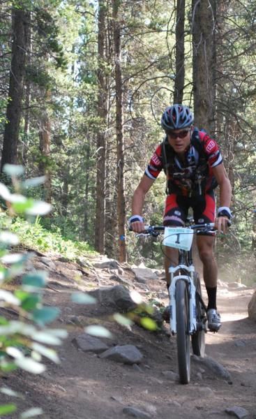Josh Tostado (Bach Builders Santa Cruz) leads the race