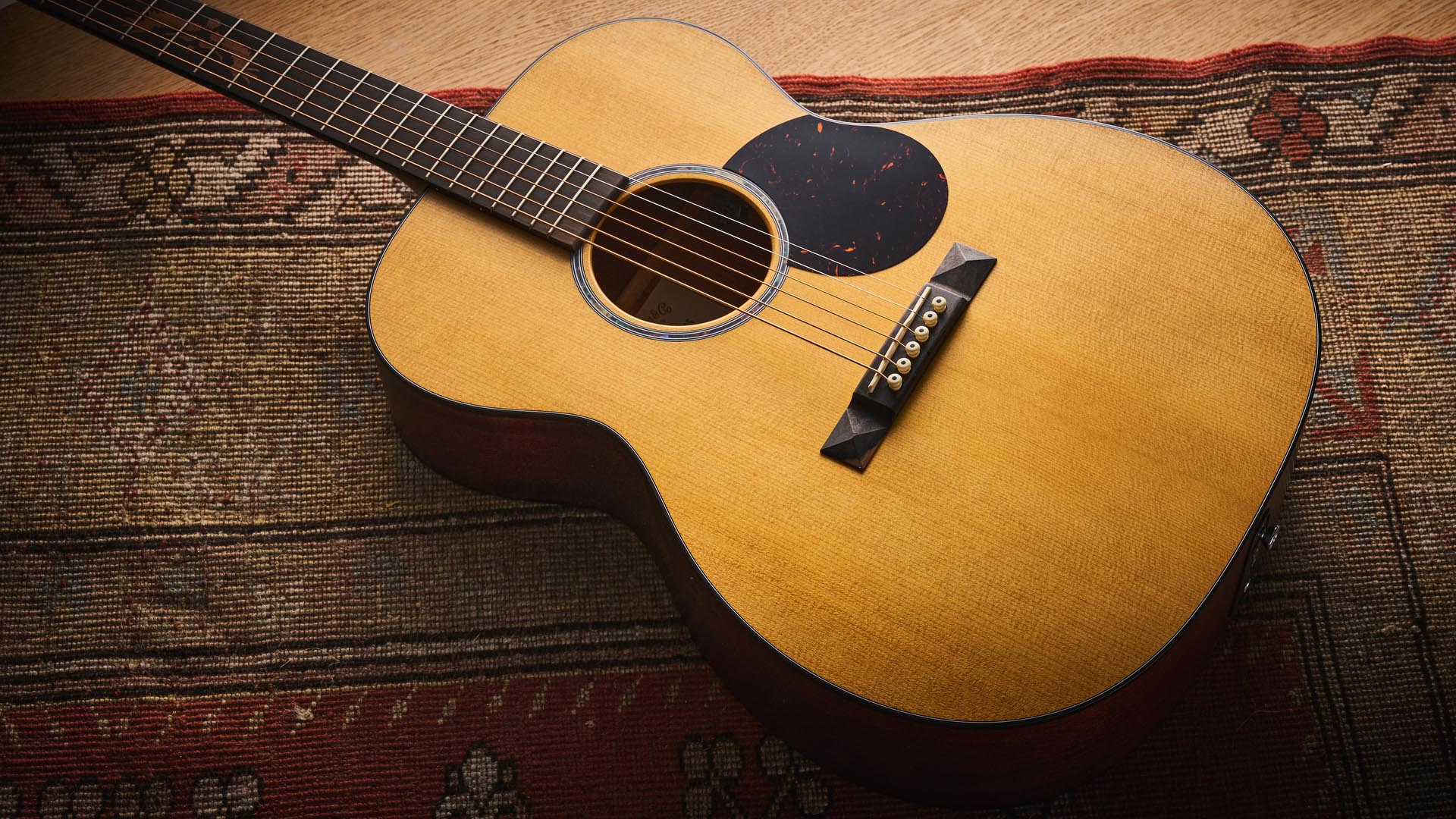 Martin Shawn Mendes 000-10E