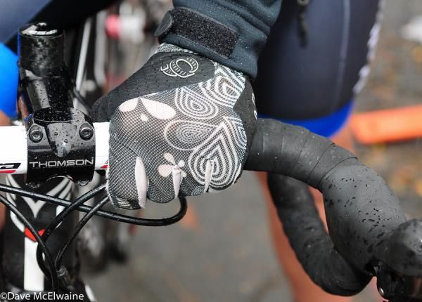 Amanda Carey's stylish Pearl Izumi gloves