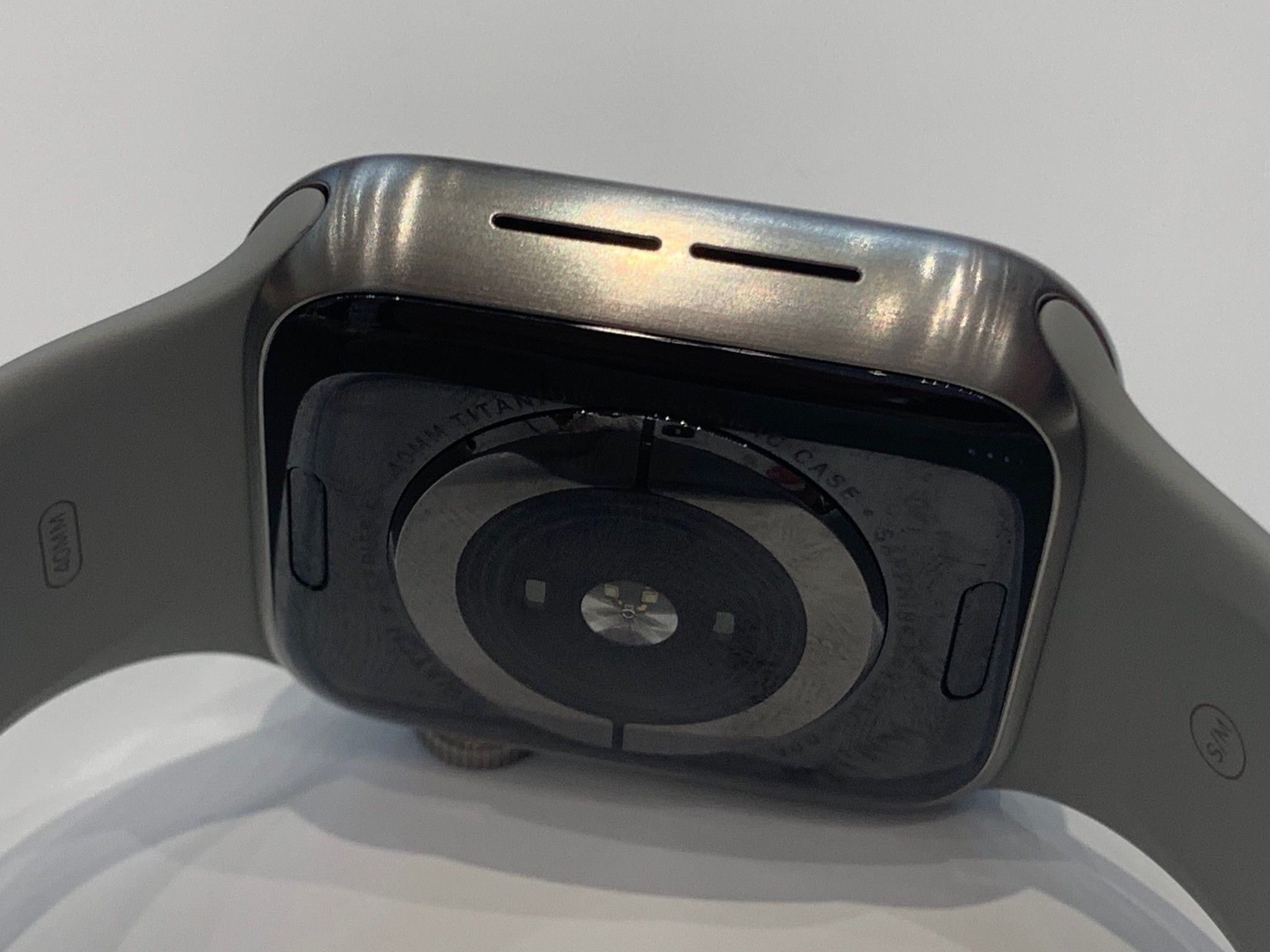 Apple Watch stainless steel vs. titanium: Which should you buy 