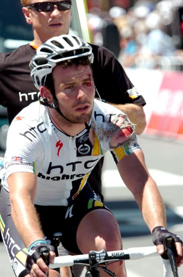 Mark Cavendish (HTC-Highroad) crashed on stage 2