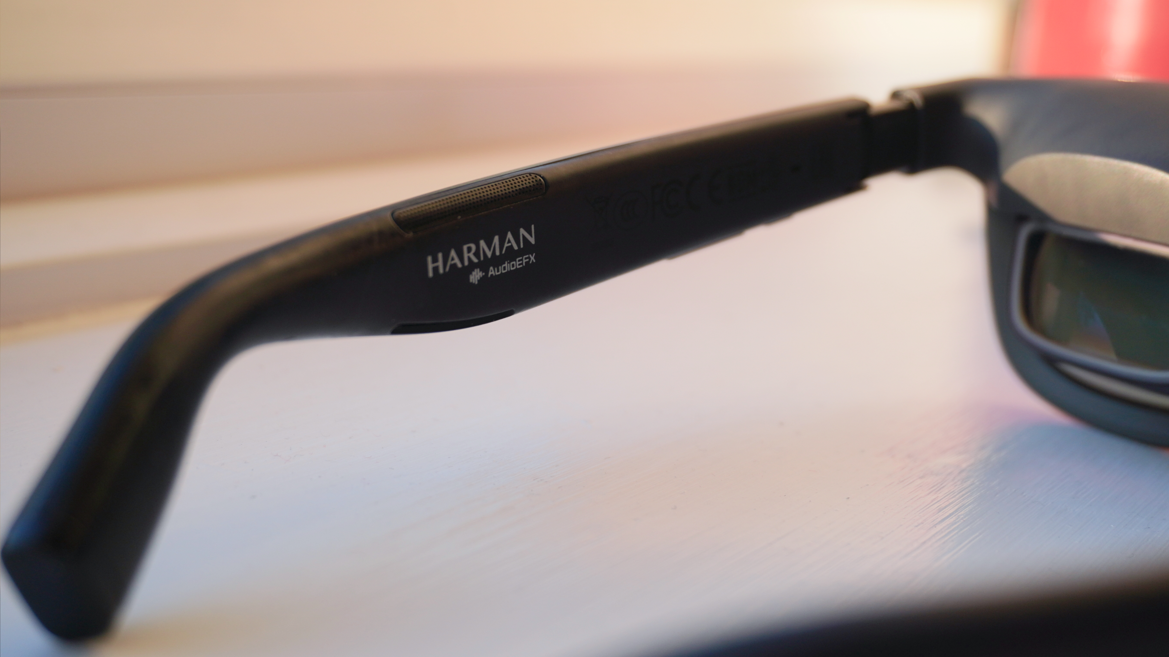 هیولای فضیلت