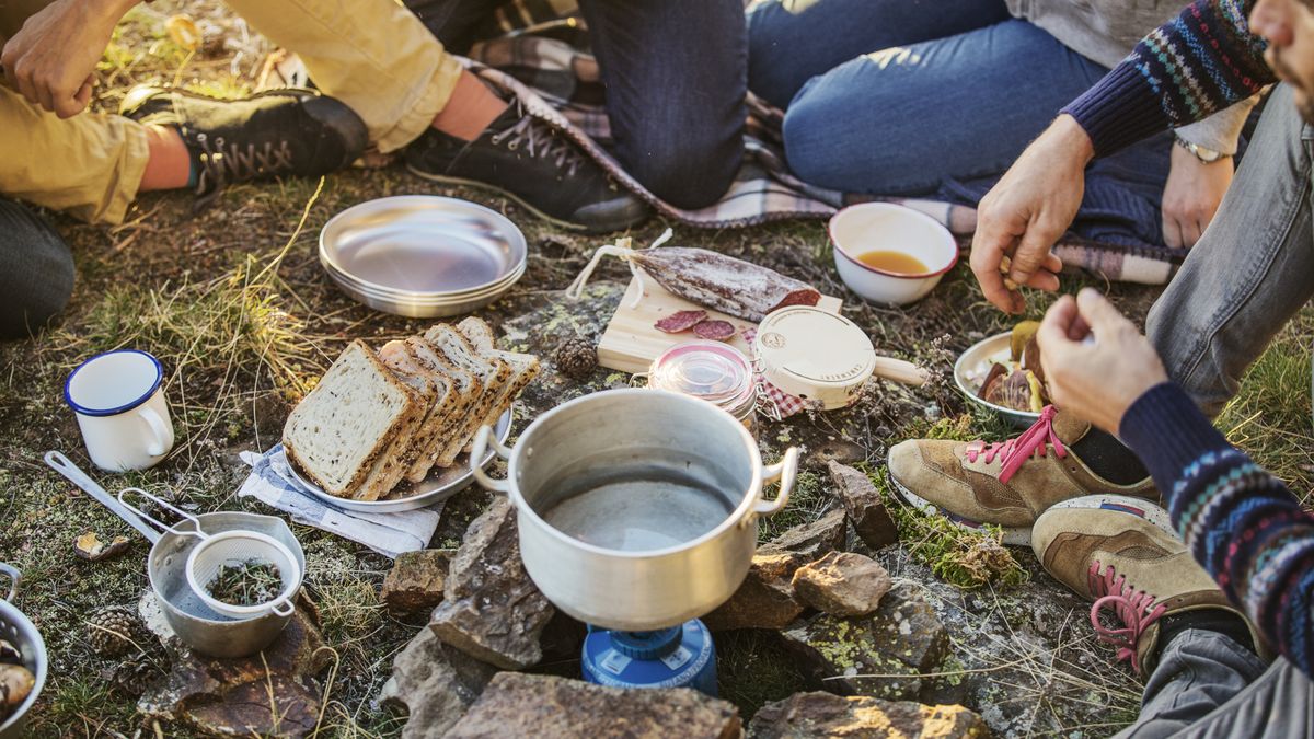 How to use a camping stove safety tips for cooking at camp Advnture