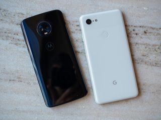 Google Pixel 3 XL and Moto G6 Plus