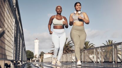 What is my metabolic type? Two women running