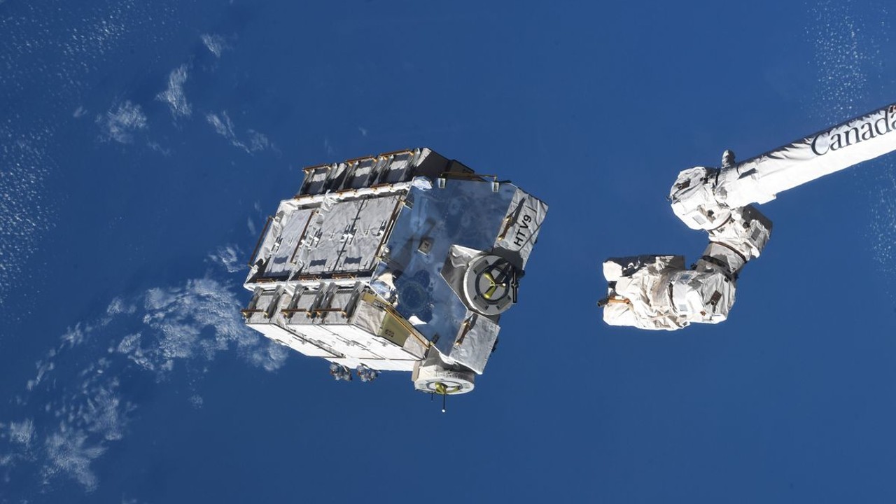 5,800 pounds of batteries tossed off the ISS in 2021 will fall to Earth today Space