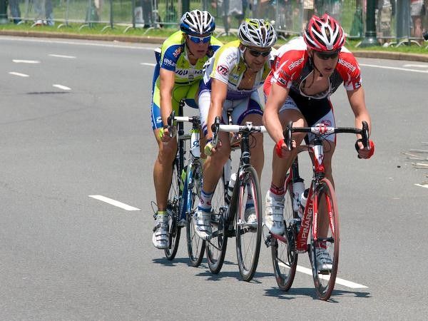 After Daniel Holloway (USA National Team) solo effort was absorbed by the field with eight laps to go, a break of three goes clear and looked promising.