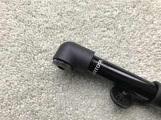 Image shows the Specialized Air Tool Road mini pump