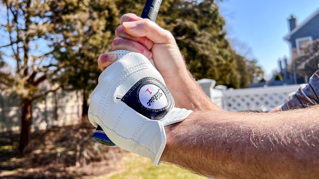 Best golf gloves: