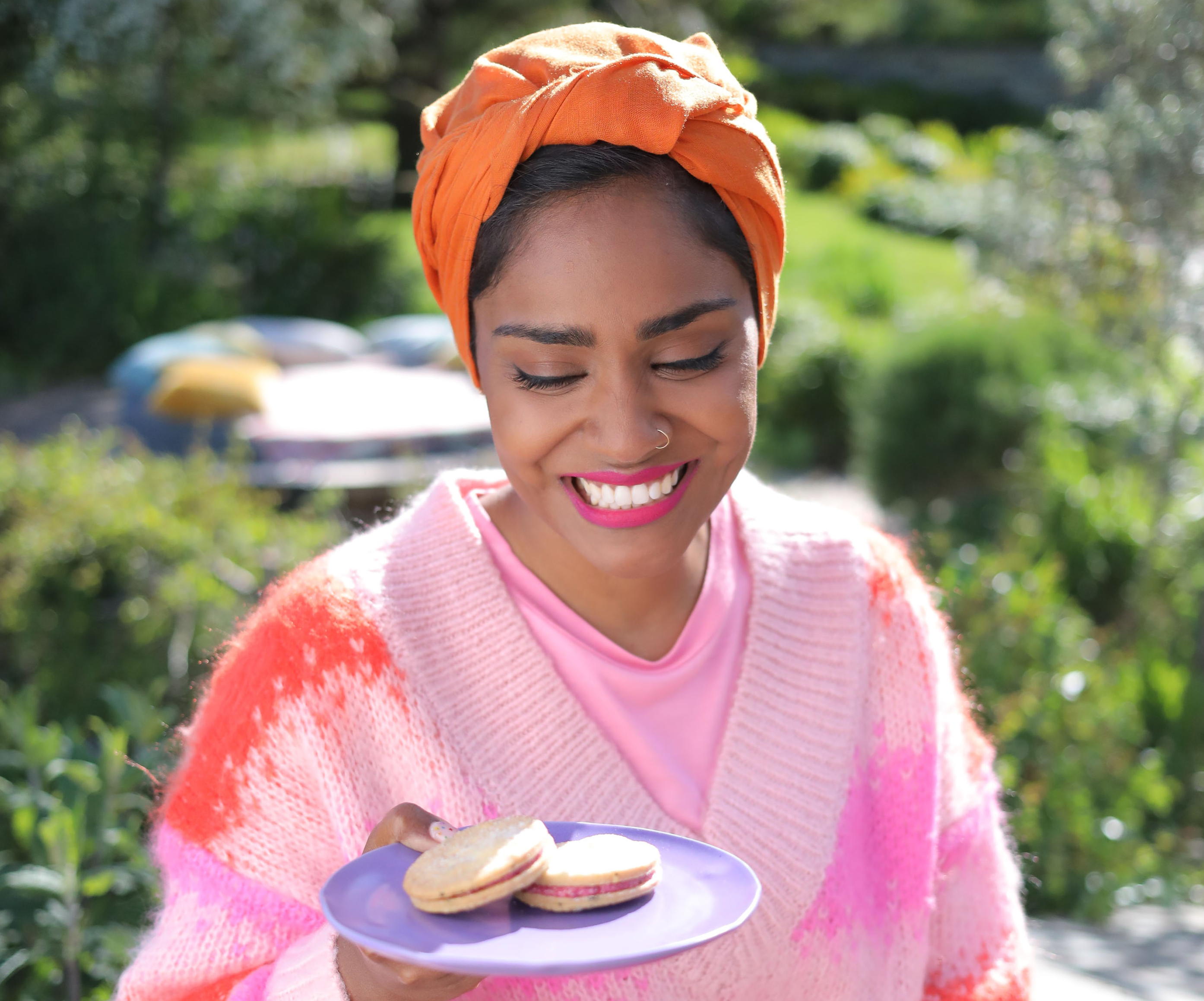 TV tonight Nadiya rustles up some delicious biscuits
